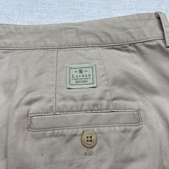 Lauren Jeans Co Ralph Lauren Womens Khaki Shorts Tan Flat Front Size 16W Cotton - Picture 10 of 10